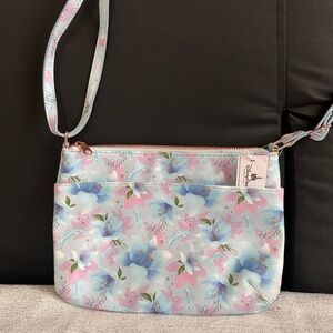 Cinderella Crossbody Bag- Disney Princess Mystique NWT